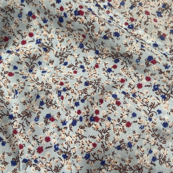 Shein cross over crop top - Picture 2 of 5